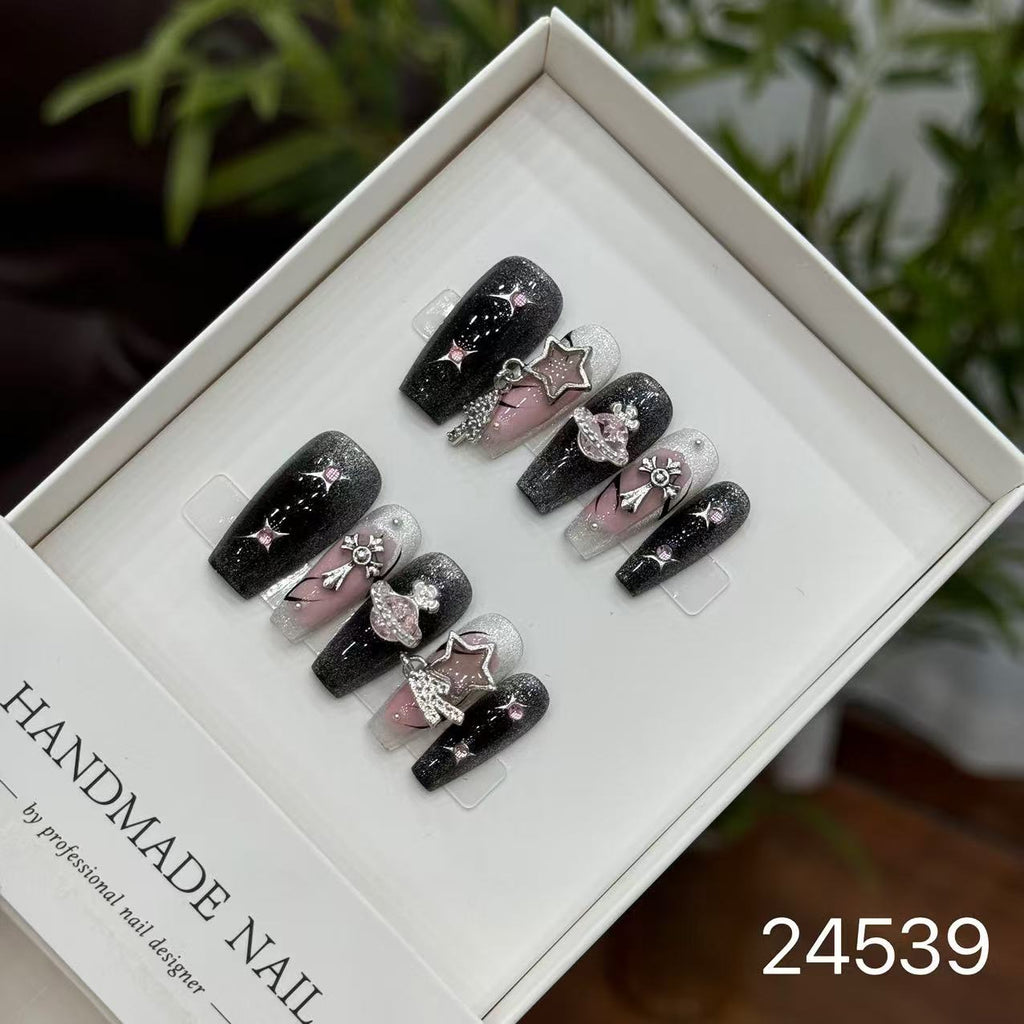 Handmade Long False Nails with a High-End Look, Enhancing Skin Tone, Popular Cat-Eye Style, Luxurious Manicure