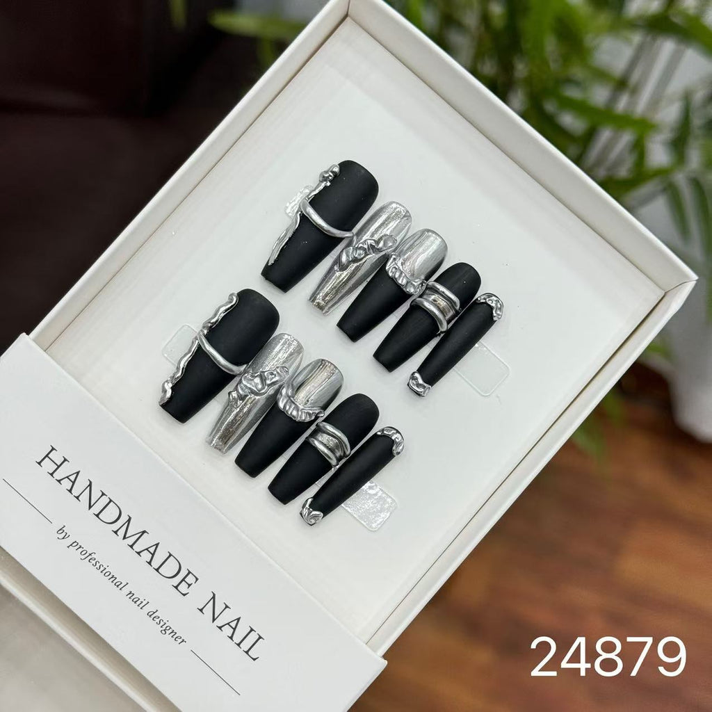 Handmade Long False Nails with a High-End Look, Enhancing Skin Tone, Popular Cat-Eye Style, Luxurious Manicure
