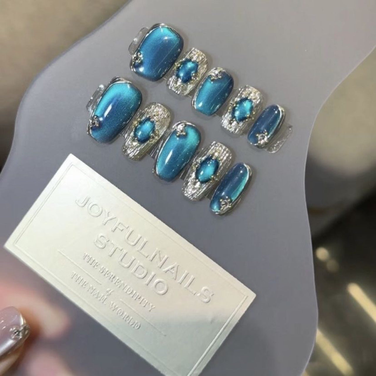 Blue Buccellati French-style light luxury, flattering and versatile, purely handmade press-on nails, wholesale, same style as on Douyin